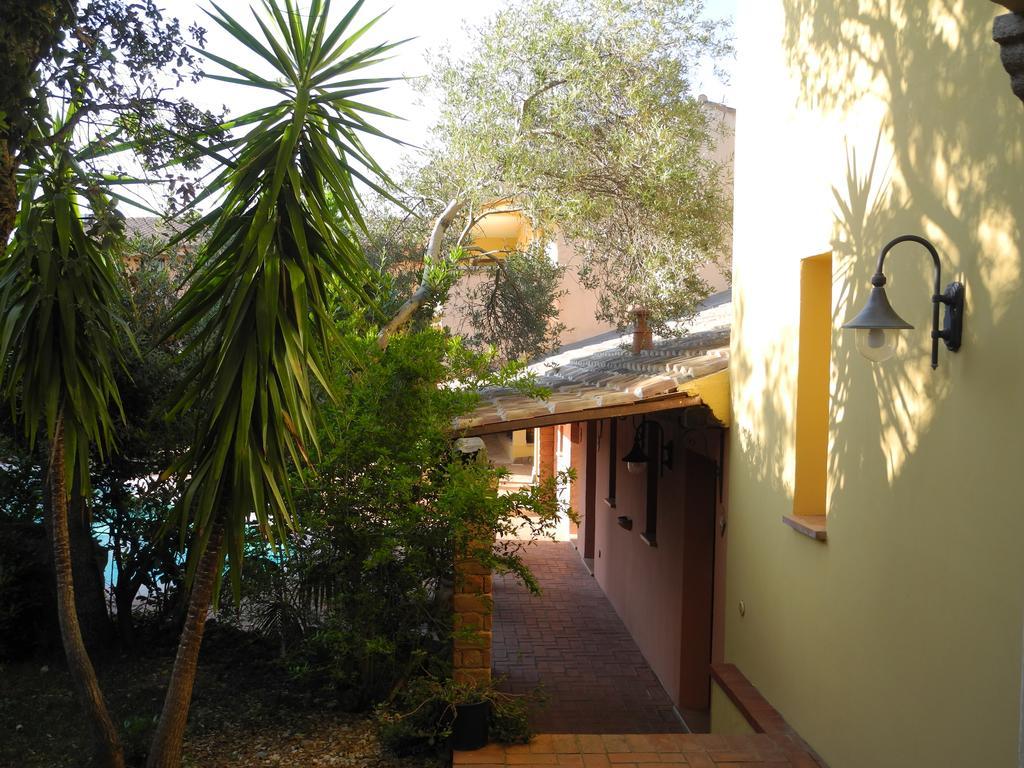 Hotel San Pantaleo Exterior foto