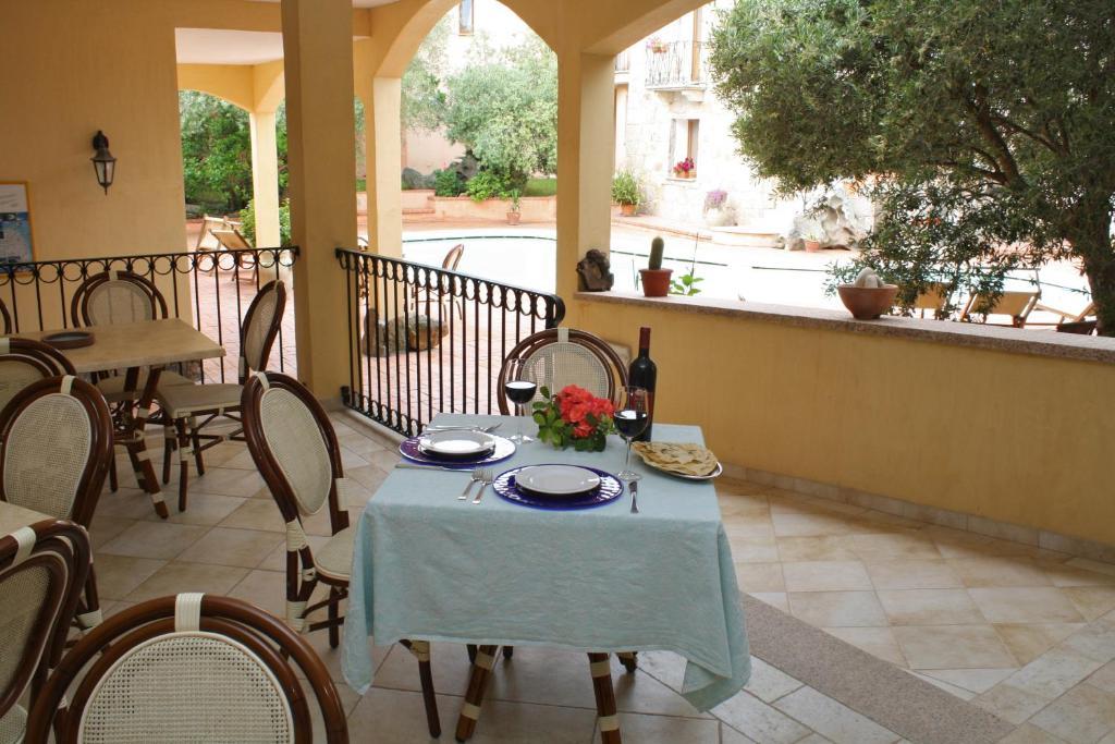 Hotel San Pantaleo Exterior foto