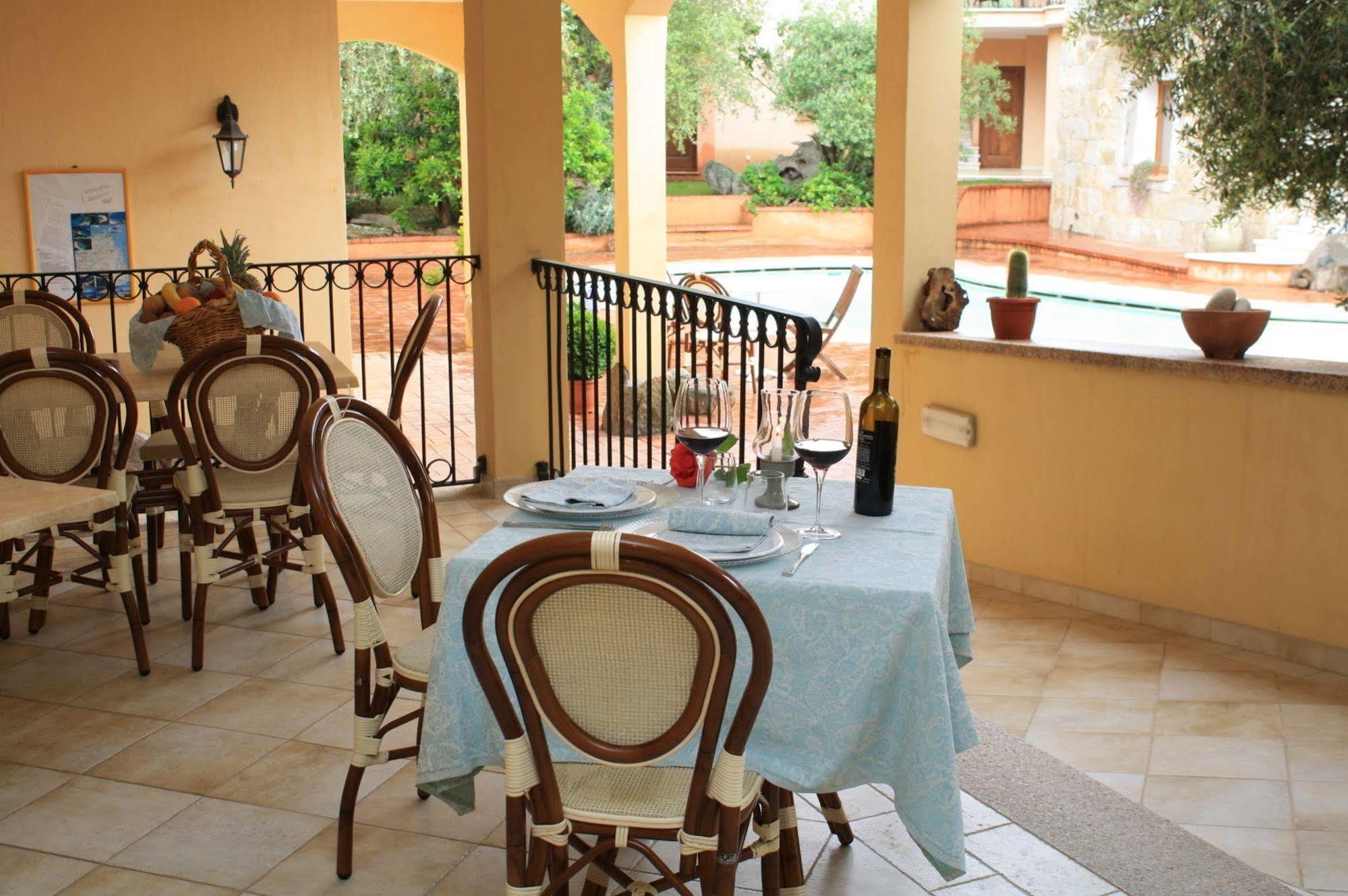 Hotel San Pantaleo Exterior foto
