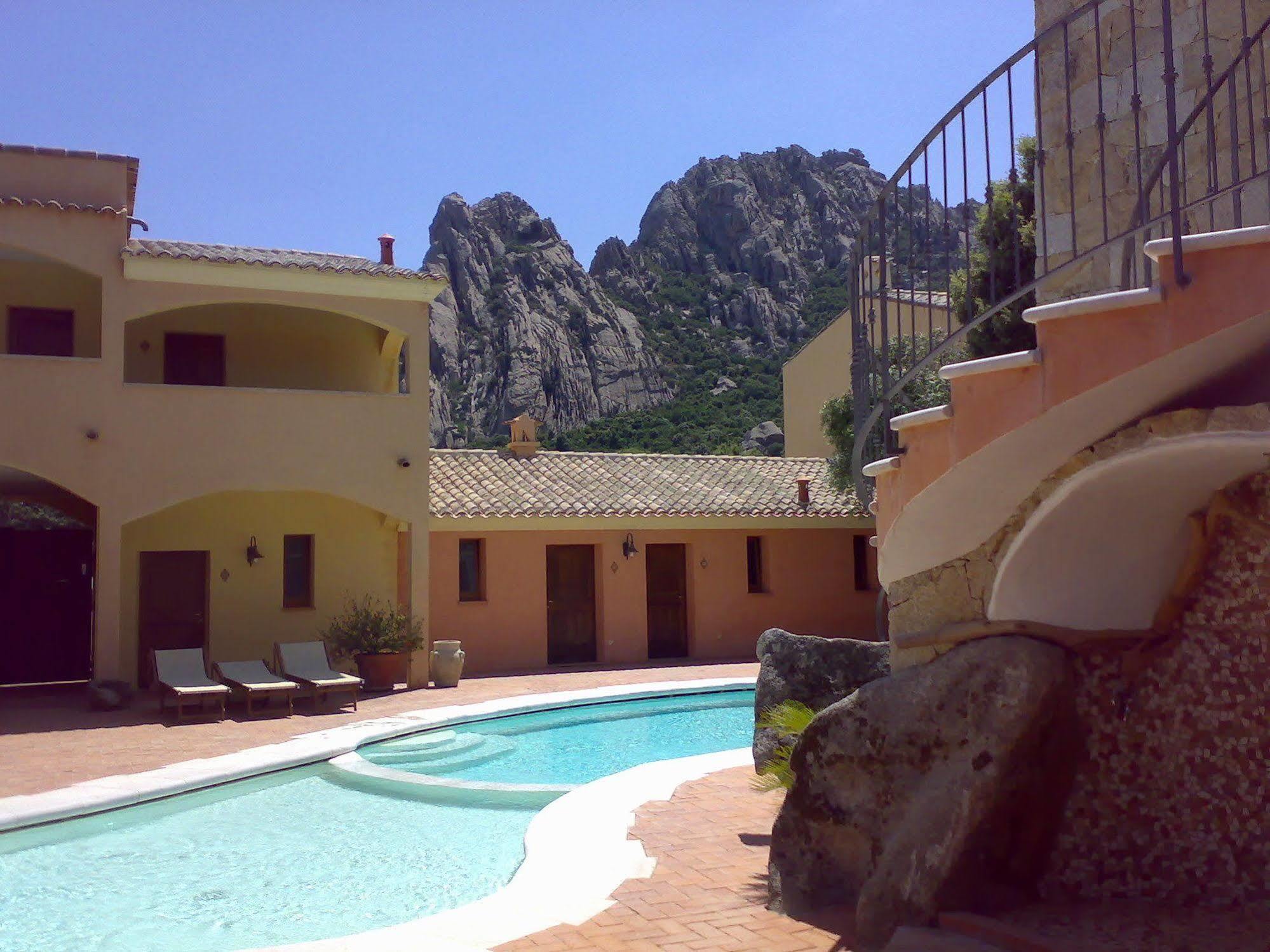 Hotel San Pantaleo Exterior foto